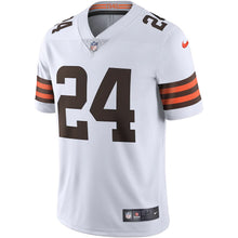 Load image into Gallery viewer, Men&#39;s Cleveland Browns Nick Chubb Nike White Vapor Limited Jersey